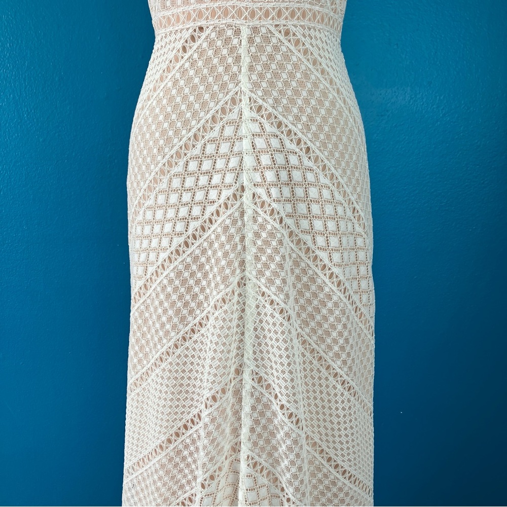 BCBGMaxAzria Bernadette Ivory Lace Maxi Dress Crochet Boho Wedding Gown Size 0 - Picture 7 of 15